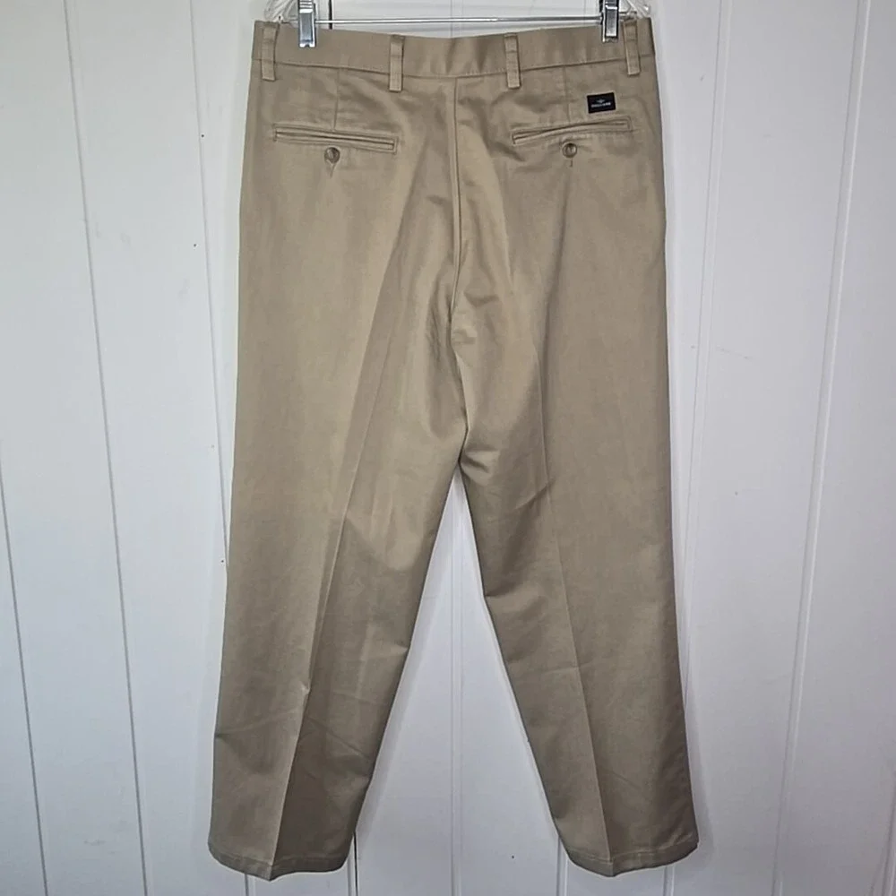 Dockers Pleated Chino Pants Mens 34x30 Khaki Classic Fit Cotton Minimalist Plain